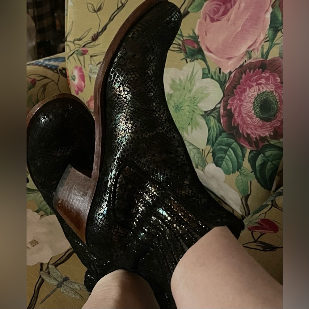 Penelope Chilvers Salva Metallic Ankle Boots - Picture 8 of 14